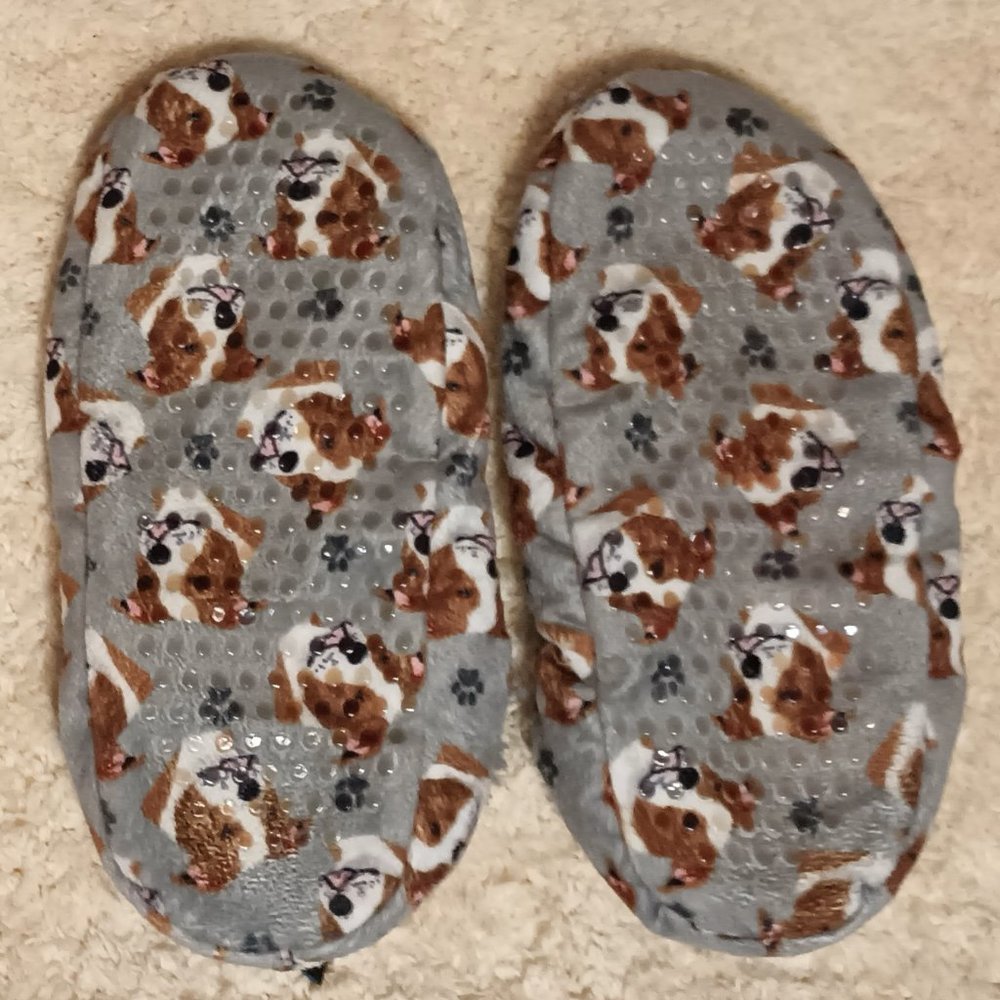 GUC ~ Comfies Womens Pit Bull Dog Slippers - Sherpa Lined Animal Print Booties - Picture 2 of 4